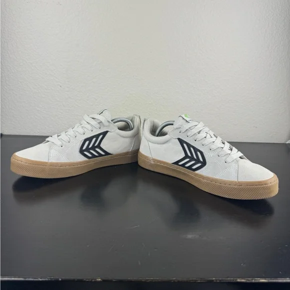 CARIUMA Catiba Pro Skate Gum Sole Mens 9.5 women’s 11 White/Ivory Suede Sneakers - Picture 6 of 8